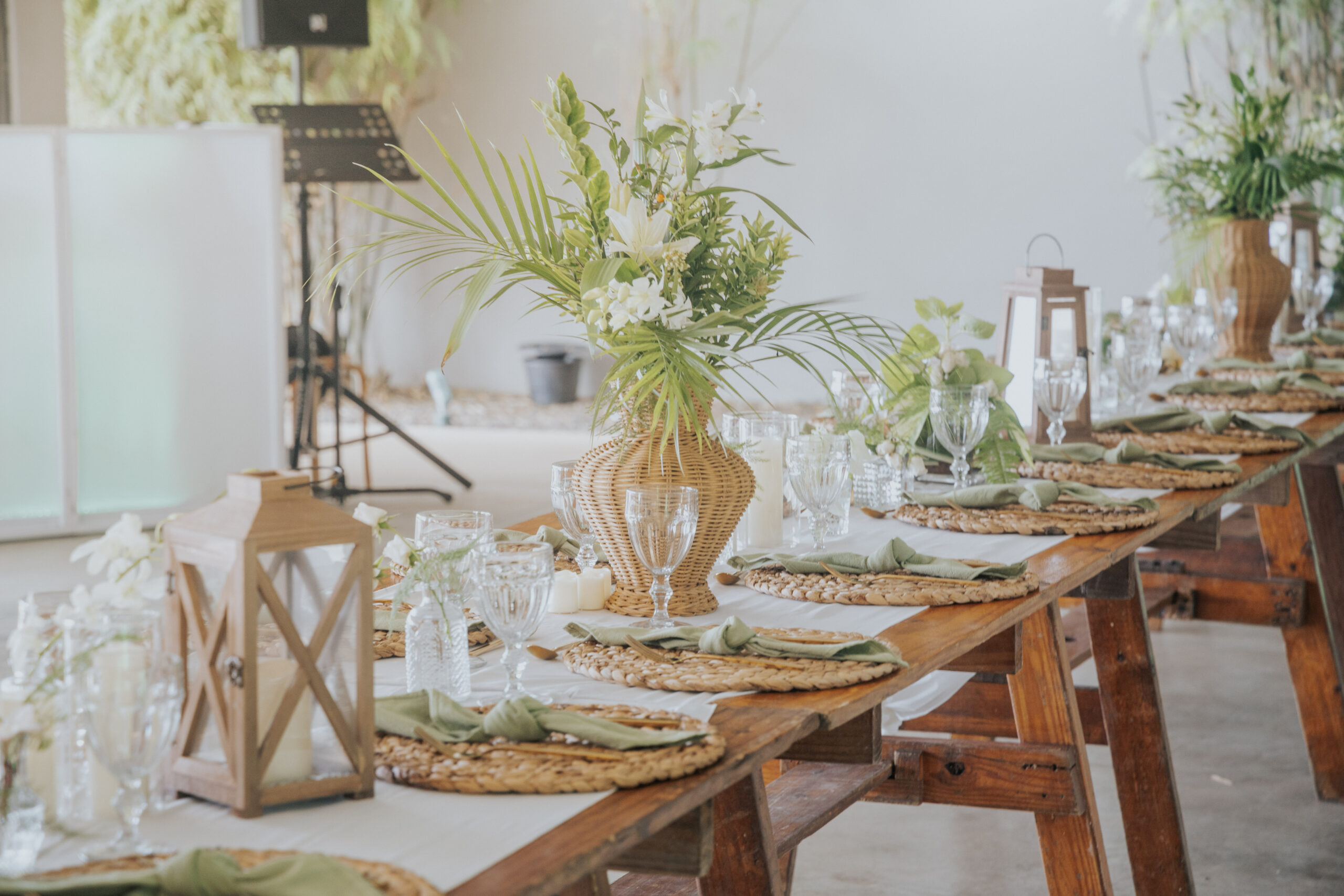 boho chic table setting